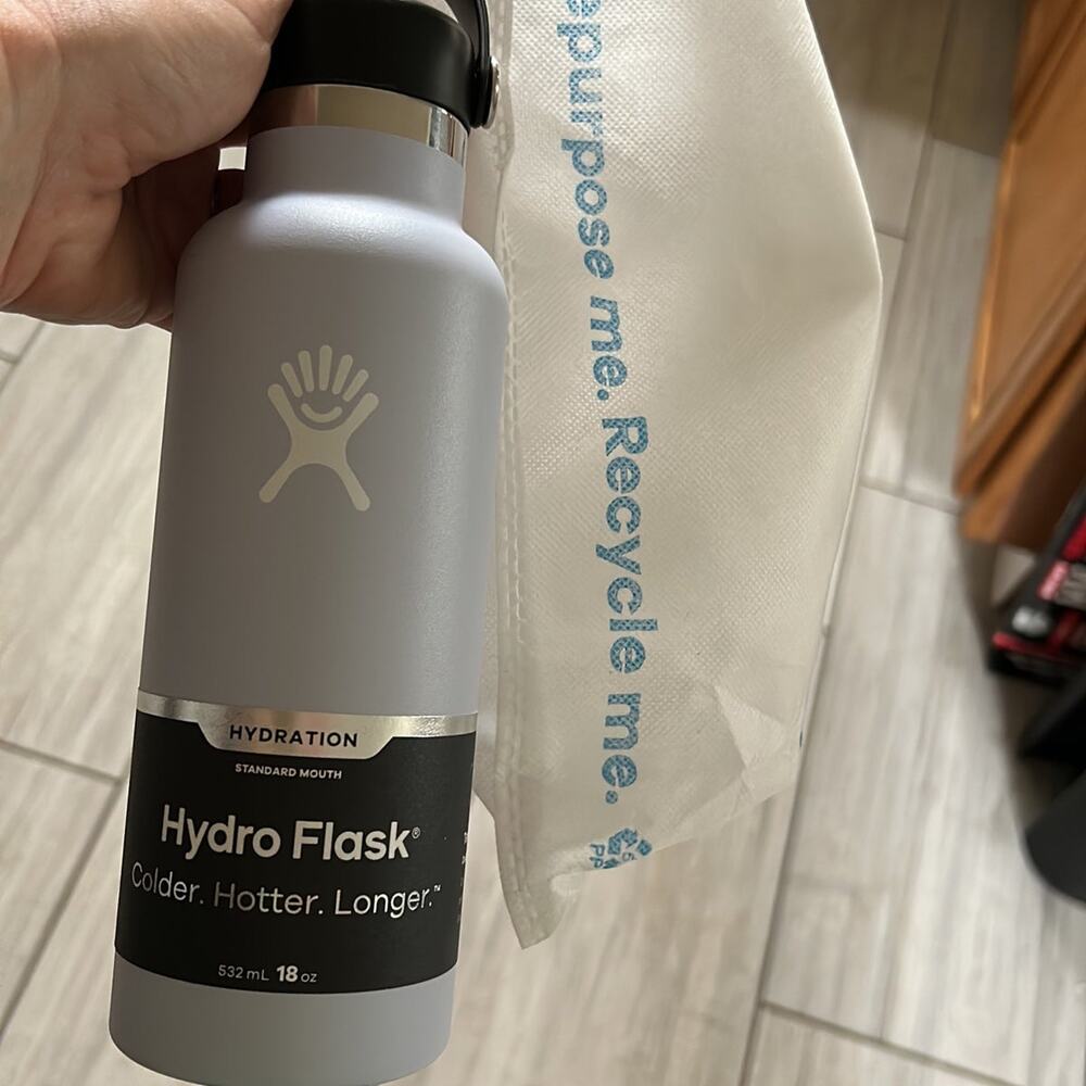 Hydro flask 18 ounce standard mouth with flex cap temp shield